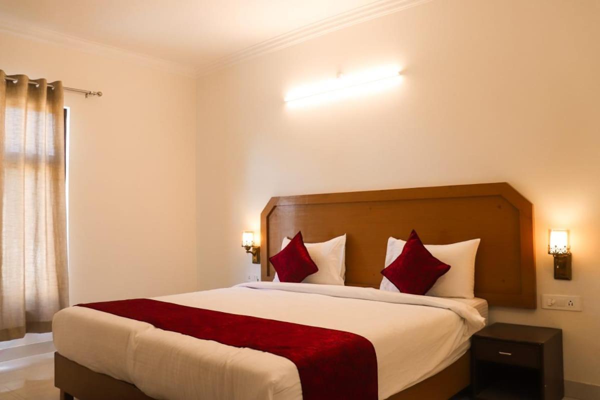 Priyanka Resort Khajurāho Zewnętrze zdjęcie